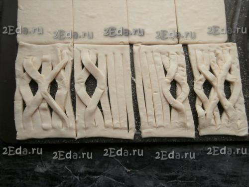 Пирожки из слоёного теста с колбасой и сыром. 02 Пирожки из слоёного теста с колбасой и сыром. 02