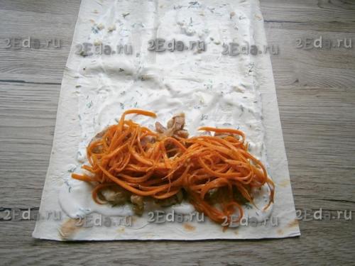 Шаурма с курицей и корейской морковью. 02