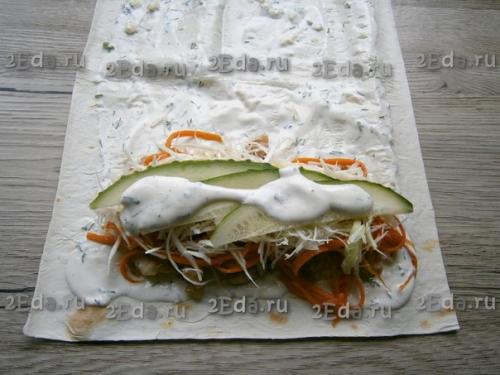 Шаурма с курицей и корейской морковью. 03
