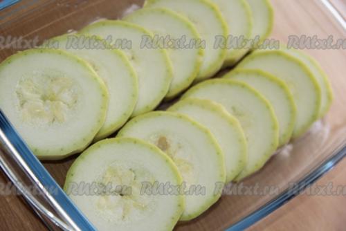 Кабачки, запечённые с сыром и сметаной в духовке. 01