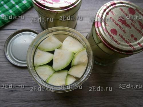 Кабачки, маринованные с чесноком на зиму. 04