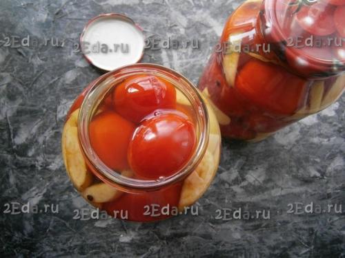 Помидоры, маринованные с яблоками на зиму. 05