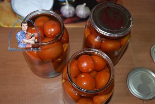 Помидоры на зиму с чесноком под снегом пошаговый рецепт. Помидоры под снегом с чесноком на зиму. Рецепт на литровую баночку