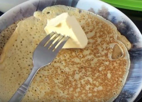 Ажурные блинчики на кефире с кипятком. Вкусные блины на кефире в дырочку — рецепт с кипятком