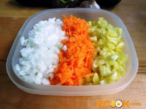 Как запечь баклажаны на сковороде для икры. Вкуснейшая икра баклажанная жареная – домашний пошаговый рецепт с фото, как ее приготовить