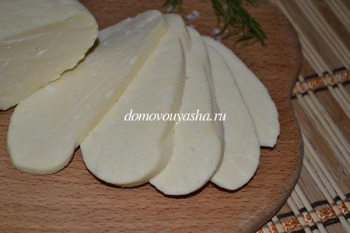 Сыр из молока и сметаны и яиц в домашних условиях рецепт. Простой рецепт домашнего сыра из молока, сметаны и яиц.