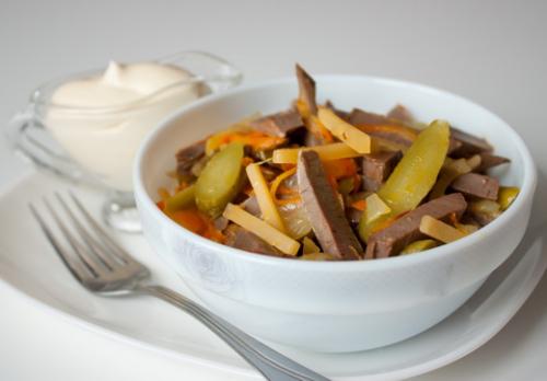 Салат с сердцем свиным рецепты. Рецепт слоеного салата с грибами