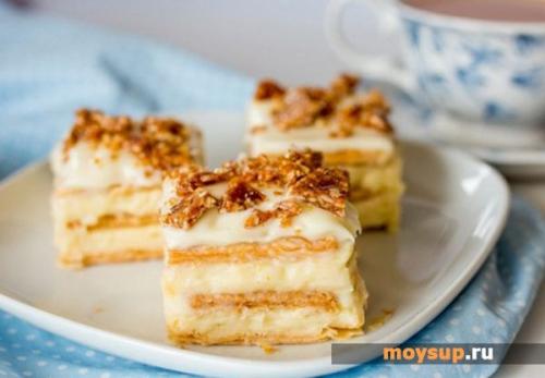 Торт из печенья и вареной сгущенки слоями. Быстрый десерт: рецепты вкусных тортиков из печенья и сгущенки без выпечки