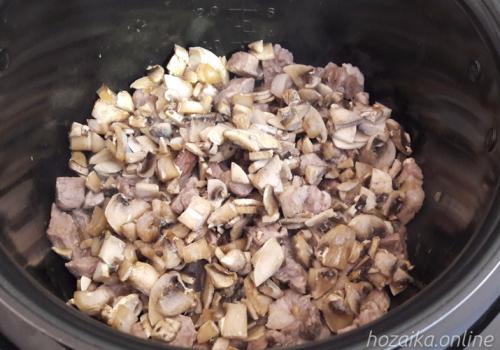 Гречка по-купечески с говядиной и грибами. Гречка по-купечески в мультиварке