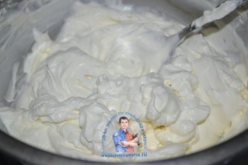 Торт из печенья юбилейное без выпечки со сгущенкой и сметаной. Рецепт торта без выпечки из печенья со сгущенкой и сметаной