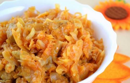 Как потушить капусту с курицей и картошкой в кастрюле. Как потушить капусту с картошкой и курицей