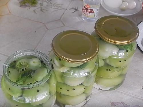 Зеленые помидоры на зиму пальчики оближешь. Простой рецепт зелёных помидор в банках на зиму без стерилизации