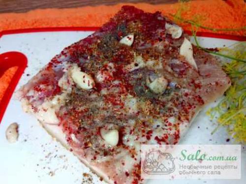 Вареное сало с чесноком и перцем в пакете в мультиварке. Сало в пакете, сваренное в мультиварке