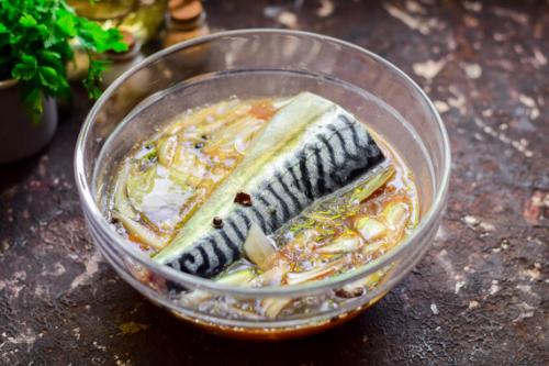 Как засолить скумбрию в рассоле с чаем. Скумбрия в чайной заварке