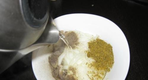 Быстрый маринад для лука в салат без варки. Маринад для лука с уксусом и сахаром + правильные пропорции