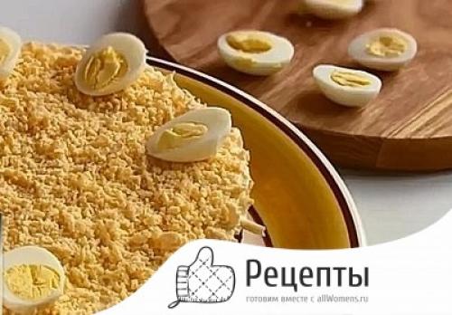 Салат с куриной грудкой и грибами слоями. Слоёный салат с курицей и грибами «Шик»