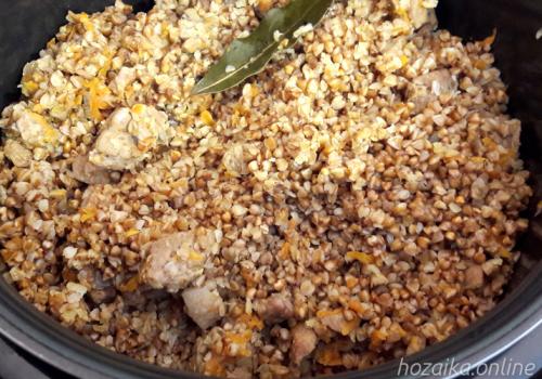 Гречка по-купечески с говядиной и грибами. Гречка по-купечески в мультиварке