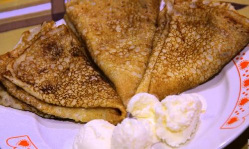 Нежные тонкие блинчики на кефире. Классические тонкие блинчики на кефире