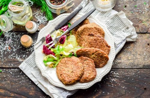 Печеночники с морковью и луком. Печеночные оладьи с морковью и луком