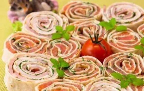 Что можно завернуть в Лаваш тонкий. Что можно в лаваш завернуть? Рецепты и фото