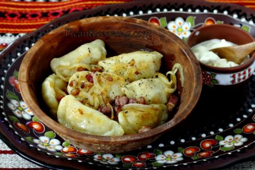 Вареники с картошкой и квашеной капустой. Вареники с картофелем и квашеной капустой