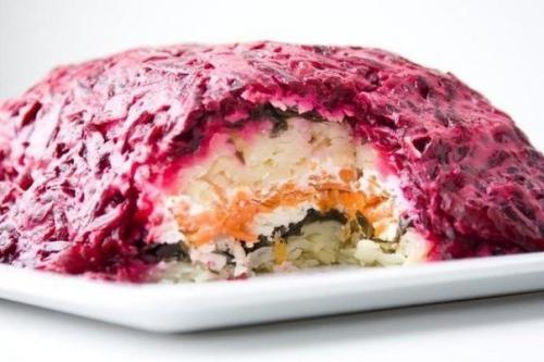 Семга под шубой: рецепт любимого салата по-новому