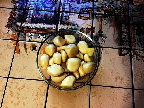 Закуска из хрена с помидорами на зиму рецепты. Помидоры с хреном и чесноком