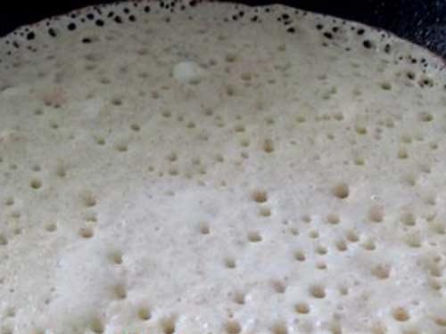 Блины на кефире и молоке рецепт тонкие с дырочками заварные. Ажурные блинчики на кефире и молоке