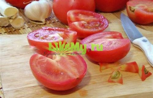 Хреновая закуска из помидор с хреном и чесноком на зиму