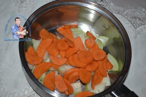 Как приготовить скумбрию в томатном соусе с овощами. Скумбрия в томатном соусе с овощами — рецепт с фото