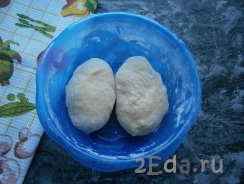 Тесто для хачапури по-аджарски на кефире. Хачапури по-аджарски на кефире