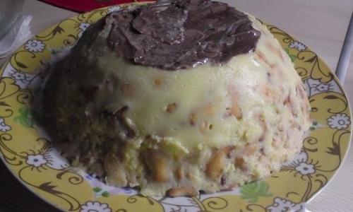 Торт из печенья Рыбки без выпечки со сгущенкой и сметаной. Все смешали — и готово!