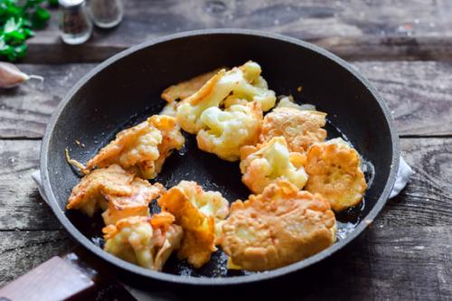 Как пожарить цветную капусту на сковороде в кляре пошаговый. Цветная капуста в кляре на сковороде