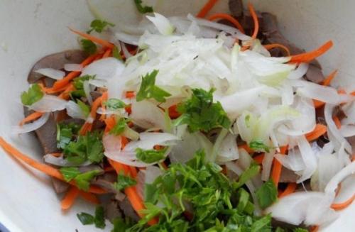 Салат со свиным сердцем рецепт. Как вкусно приготовить салат из свиного сердца