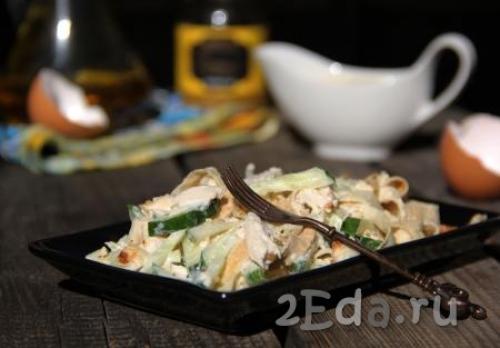 Салат с яичными блинчиками и курицей. Ингредиенты