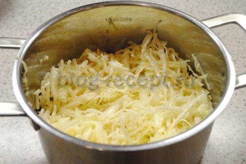 Салат из свежей капусты с морковью с уксусом, как в столовой. Ингредиенты: