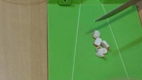 Рецепт салат Клеопатра с курицей и крабовыми палочками. Салат Клеопатра с крабовыми палочками