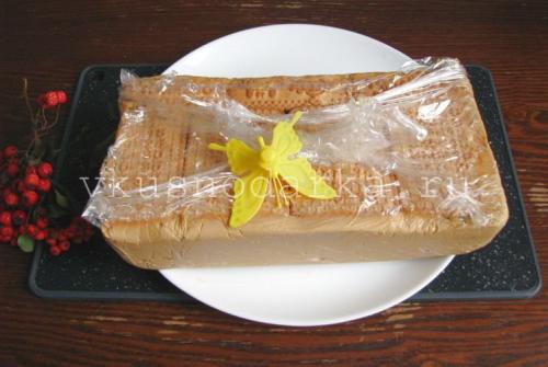 Торт из печенья и сгущенки и творога. Торт из печенья без выпечки с творогом и сгущенкой — К новогоднему столу 2019