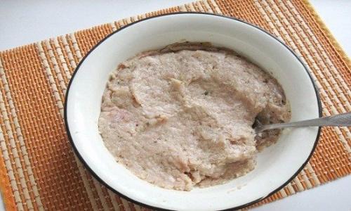 Ленивые голубцы в сметане на сковороде. Ленивые голубцы в белом соусе