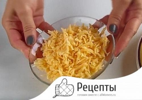 Салат с куриной грудкой и грибами слоями. Слоёный салат с курицей и грибами «Шик»