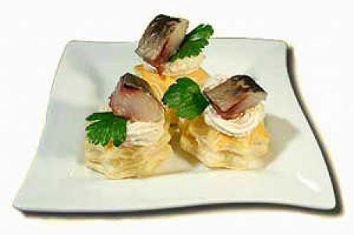 Как накрыть фуршетный стол на работе. Холодные рыбные закуски