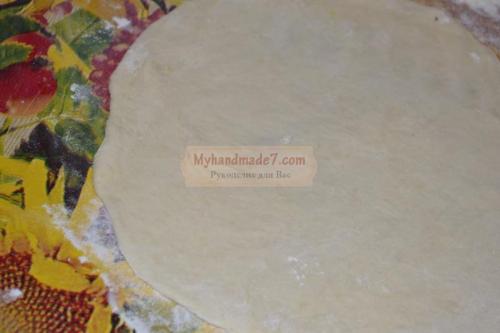 Пицца с солеными огурцами и яйцом. Пицца с колбасой и солеными огурцами. Рецепт с пошаговыми фото