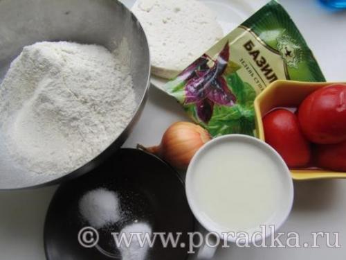 Пицца с солеными помидорами. Пицца с маринованными помидорами и брынзой в домашних условиях