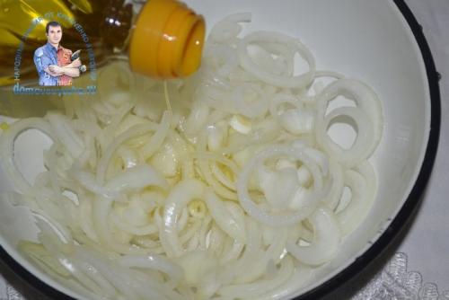 Как замариновать лук для соленой селедки с уксусом