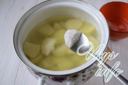 Как приготовить вкусное пюре из картофеля с молоком с яйцами. Как приготовить картофельное пюре с яйцом и молоком