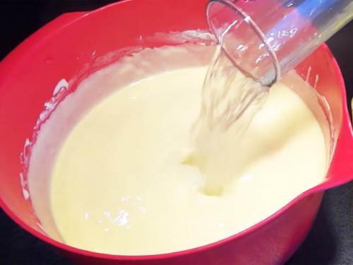 Блины заварные на кефире рецепт тонкие с дырочками. Блины с дырочками на кефире с кипятком, тоненькие и очень вкусные