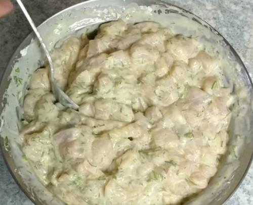 Котлеты из куриной грудки рубленные с майонезом с сыром. Простой рецепт рубленных котлет из куриной грудки с майонезом и крахмалом