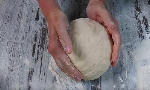 Быстрое Дрожжевое тесто для пиццы из сухих дрожжей. Дрожжевое тесто для пиццы — 5 рецептов теста на сухих дрожжах