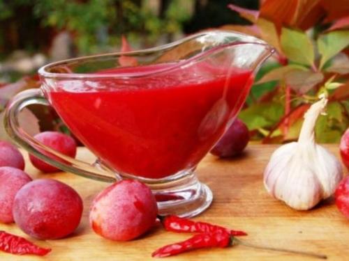 Сливовый соус к мясу на зиму рецепт. Рецепты соуса из слив к мясу на зиму