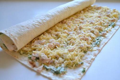 Что можно завернуть в Лаваш тонкий. Что можно в лаваш завернуть? Рецепты и фото